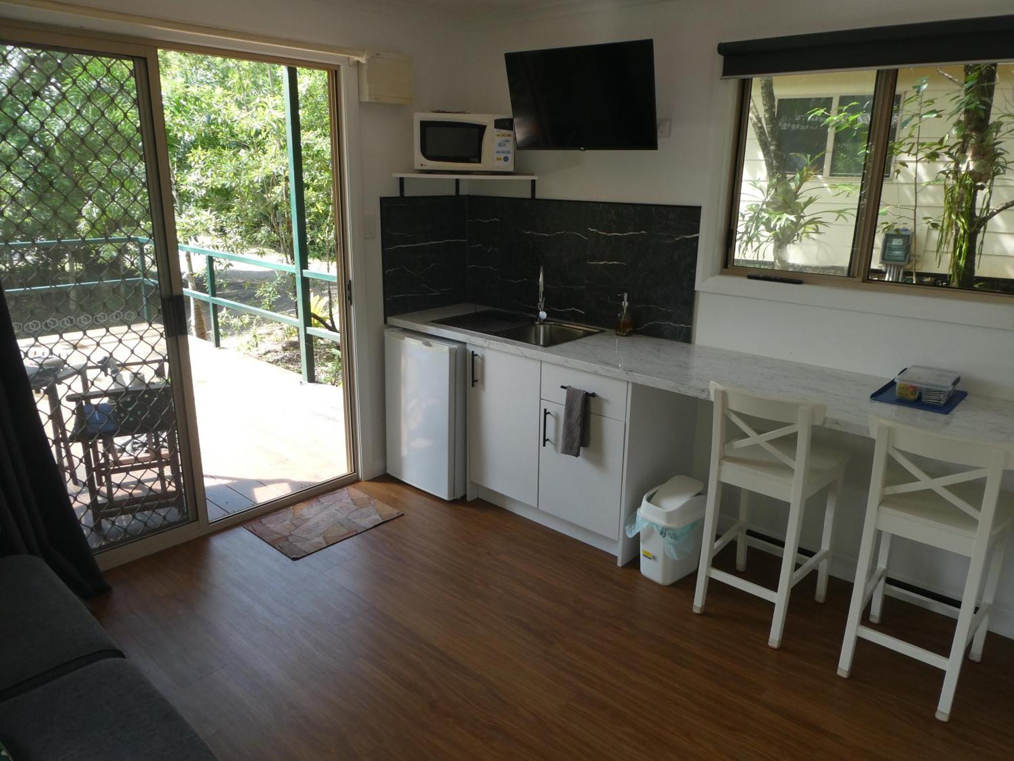 Vista Hinchinbrook Aparthotel Cardwell Exterior foto
